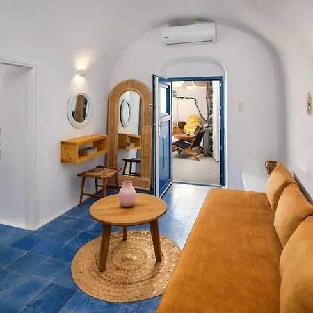 Lägenhet Orasis - Luxury Retreats With Pool & Views