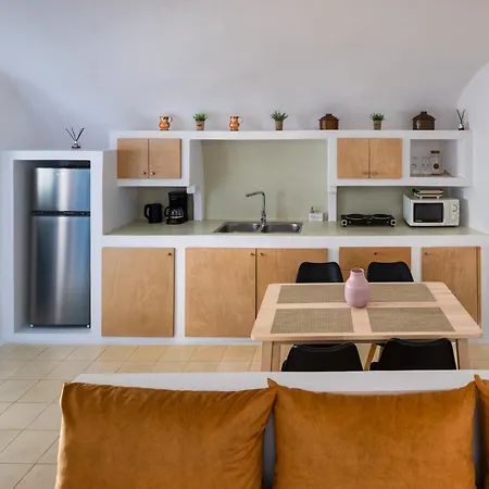 Lägenhet Orasis - Luxury Retreats With Pool & Views